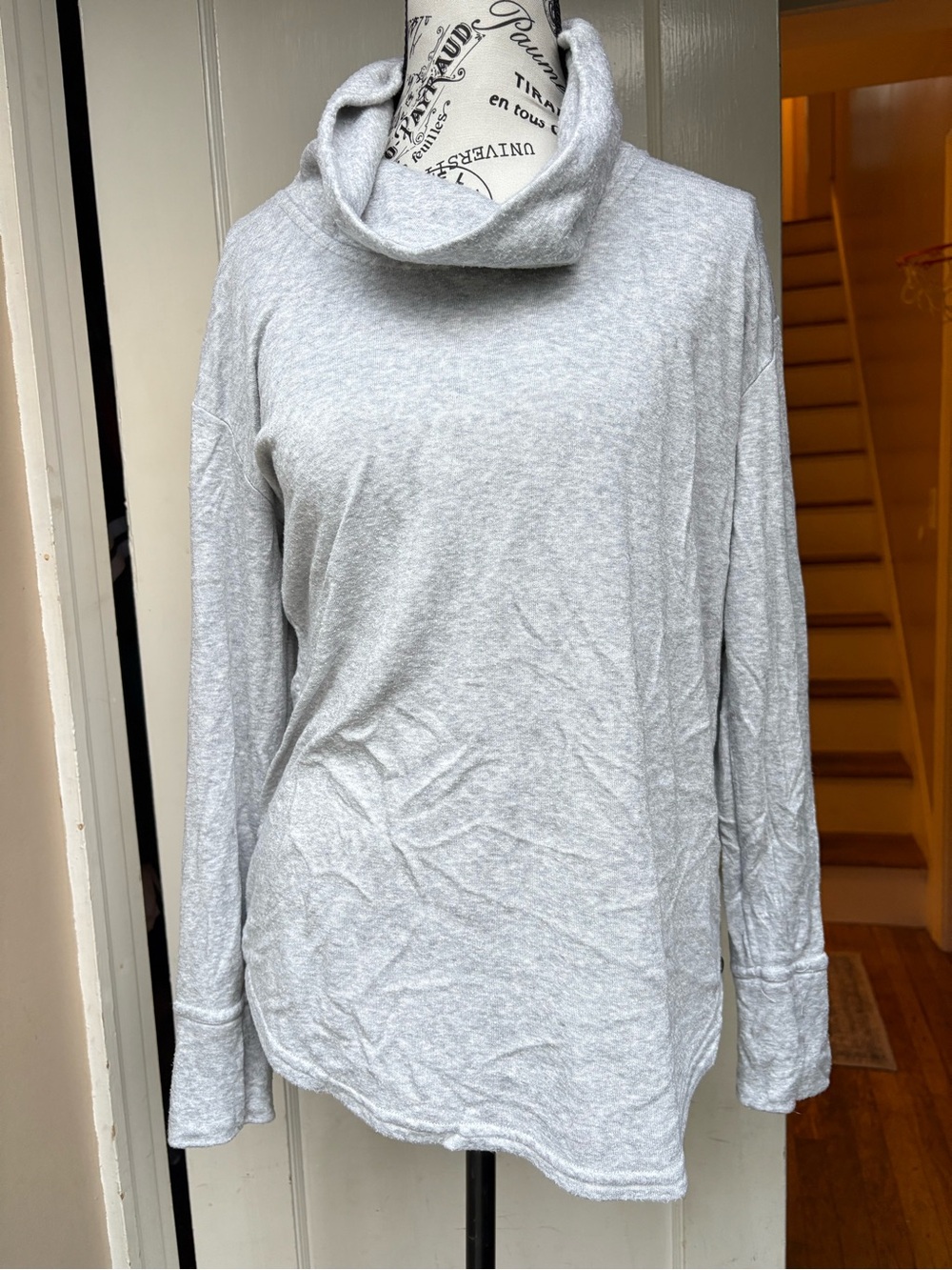 Gray Cowl Neck Tunic Top Medium 🤍